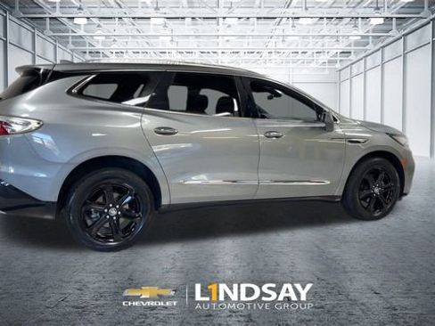 Used 2023 Buick Enclave Essence w/ Sport Touring Edition image 2