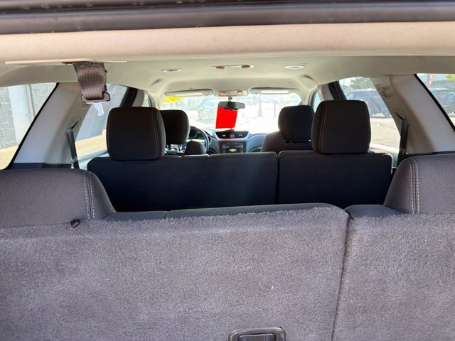 Used 2017 Chevrolet Traverse LT FWD image 13