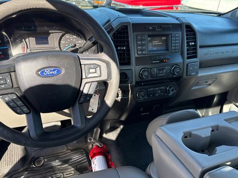 Certified 2017 Ford F250 XL w/ Power Equipment Group RWD image 13