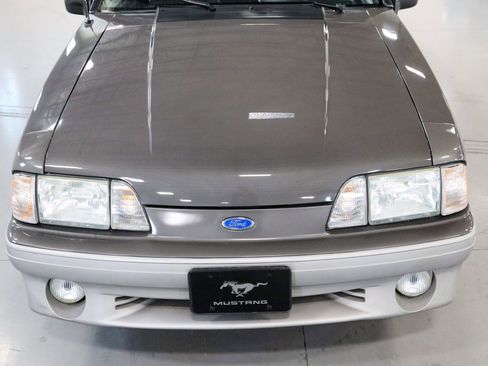 Used 1990 Ford Mustang GT RWD image 16