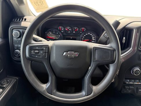Used 2025 Chevrolet Silverado 2500 Custom w/ Custom Value Package AWD/4WD image 15