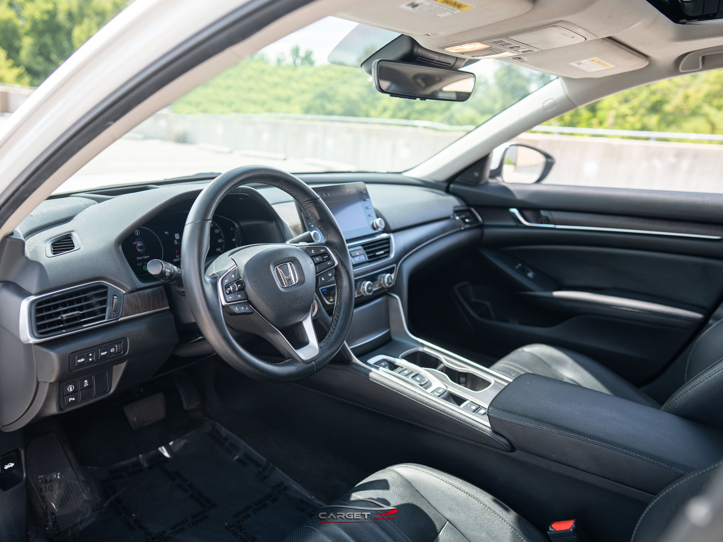 Used 2021 Honda Accord Touring image 8