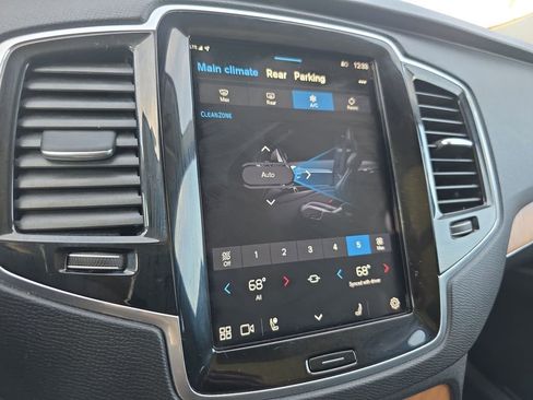 Certified 2024 Volvo XC90 B5 Plus image 31