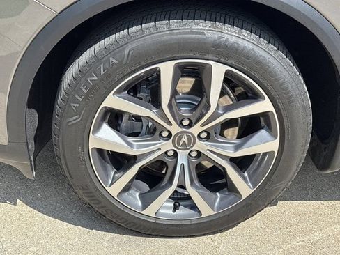 Used 2024 Acura MDX SH-AWD w/ Technology Package image 13