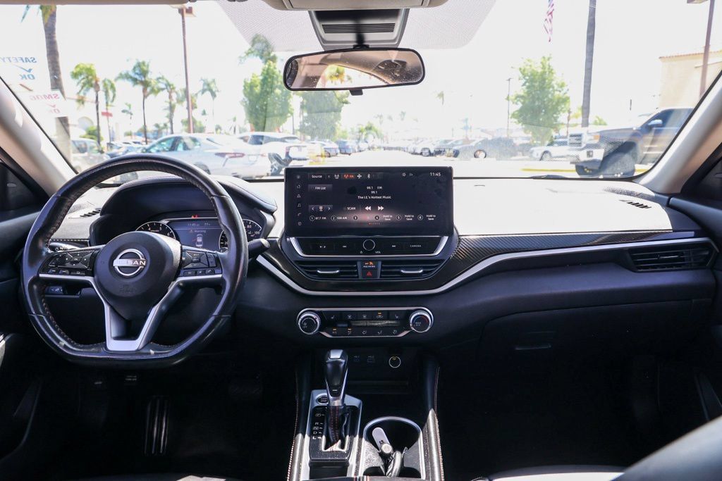 Used 2023 Nissan Altima 2.5 SR w/ SR Premium Package FWD image 22
