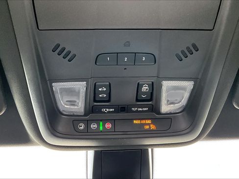 Used 2023 Cadillac XT6 Luxury FWD image 34