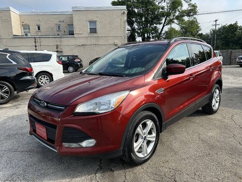 Used 2014 Ford Escape SE w/ Equipment Group 201A FWD image 2