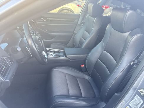 Used 2019 Honda Accord Sport image 10
