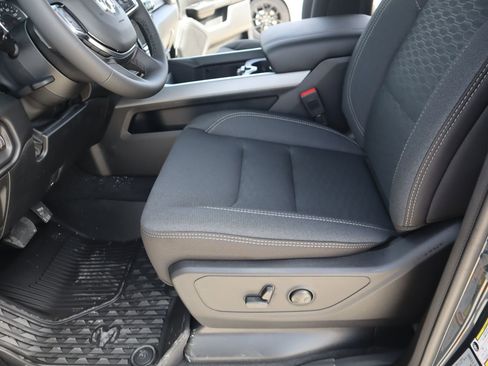 New 2026 RAM 1500 Big Horn image 12