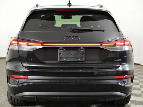 Used 2025 Audi Q4 e-tron Premium Plus w/ Premium Plus image 8