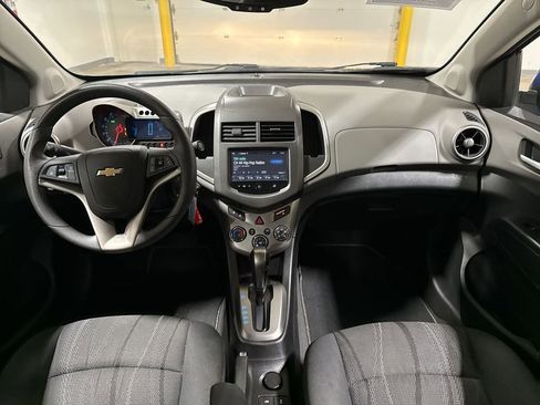 Used 2016 Chevrolet Sonic LT FWD image 10