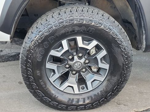 Used 2023 Toyota Tacoma TRD Off-Road RWD image 21