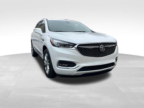 Used 2021 Buick Enclave Avenir w/ Avenir Technology Package AWD/4WD image 8