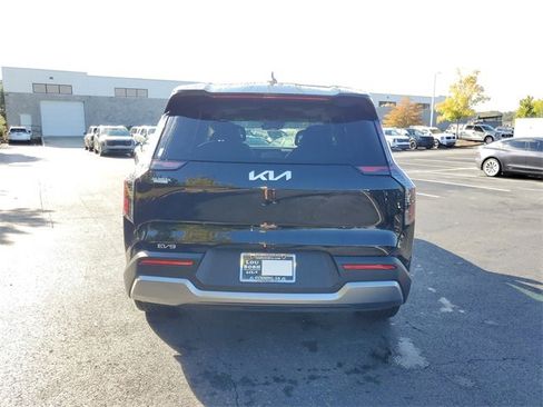 New 2026 Kia EV9 Light image 5