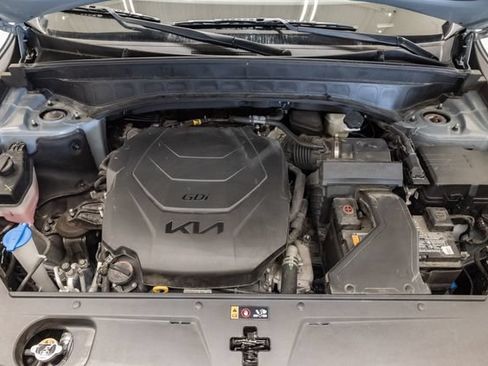 Certified 2025 Kia Telluride S AWD/4WD image 3