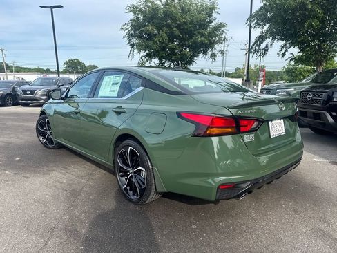 New 2026 Nissan Altima 2.5 SR w/ SR Premium Package FWD image 6