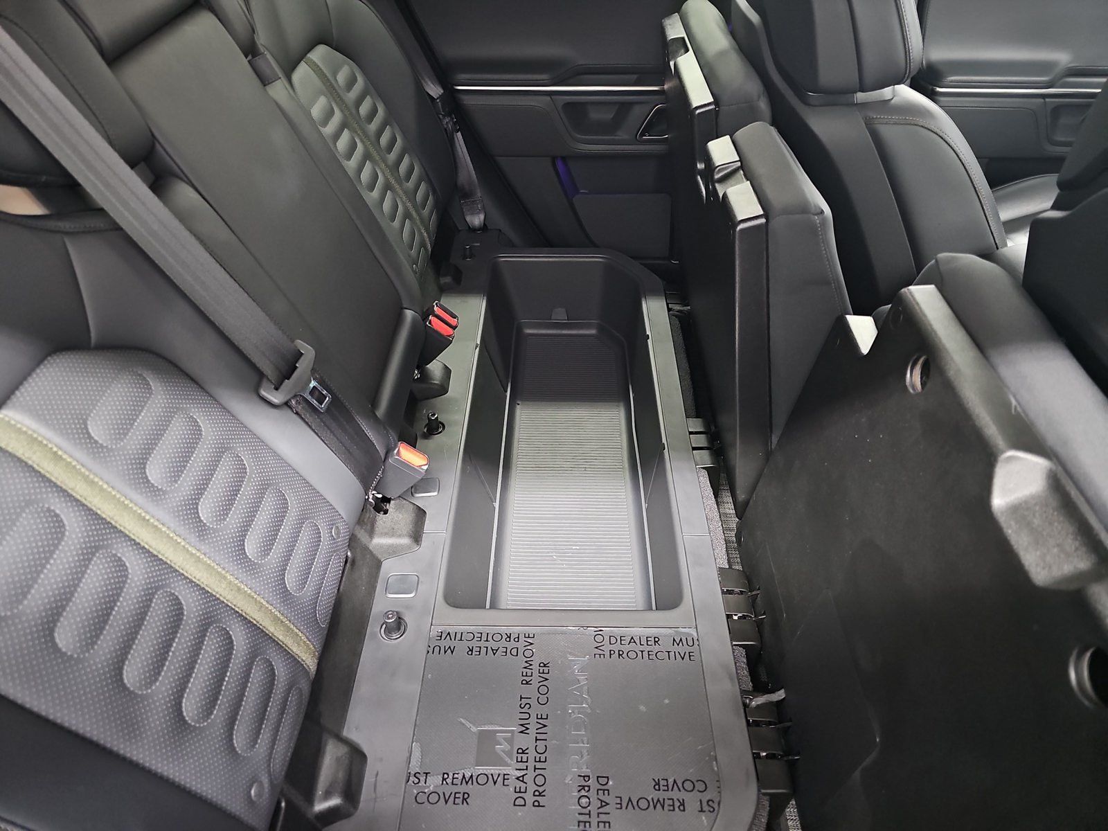 Used 2022 Rivian R1T Launch Edition AWD/4WD image 24