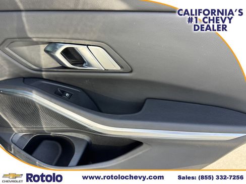 Used 2023 BMW 330i Sedan w/ M Sport Package RWD image 11