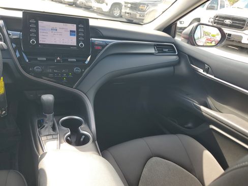 Used 2023 Toyota Camry LE FWD image 16