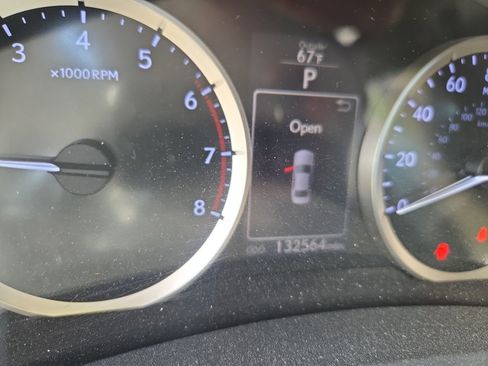 Used 2016 Lexus IS 200t image 9