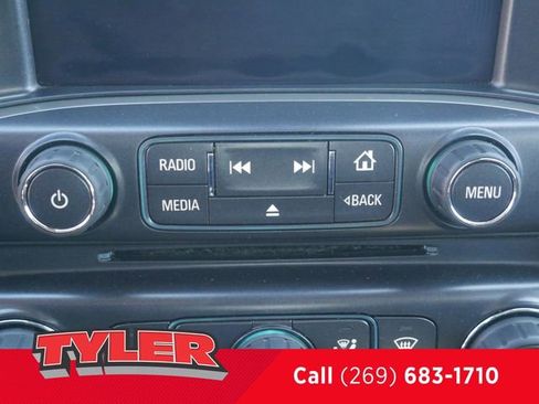 Used 2014 Chevrolet Silverado 1500 High Country image 36