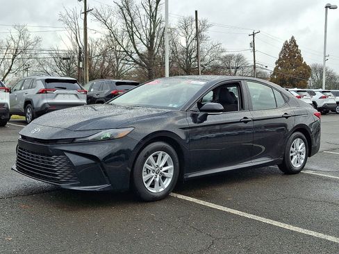 Certified 2025 Toyota Camry LE image 3
