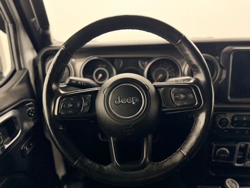 Used 2022 Jeep Gladiator Sport image 14