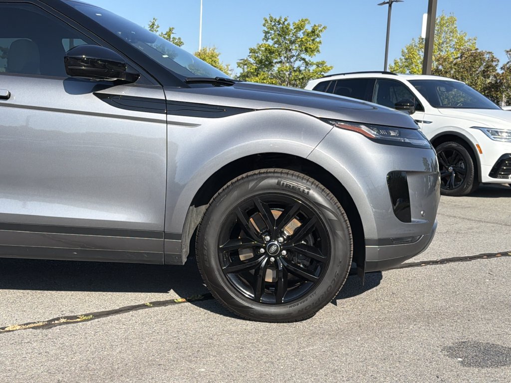 Used 2026 Land Rover Range Rover Evoque S AWD/4WD image 9