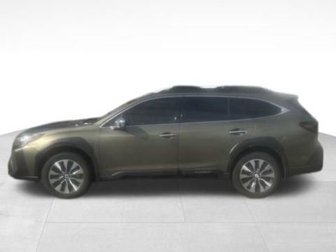Used 2023 Subaru Outback Touring XT AWD/4WD image 3