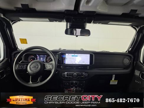 New 2025 Jeep Gladiator Mojave image 28