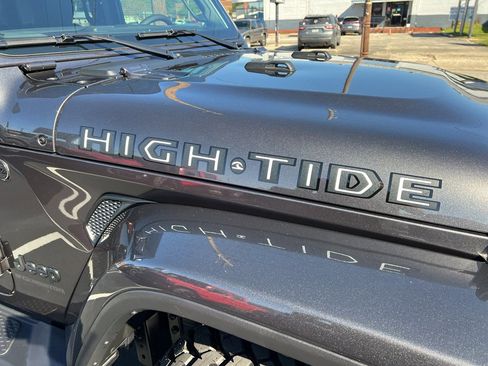 New 2025 Jeep Gladiator Sport image 22