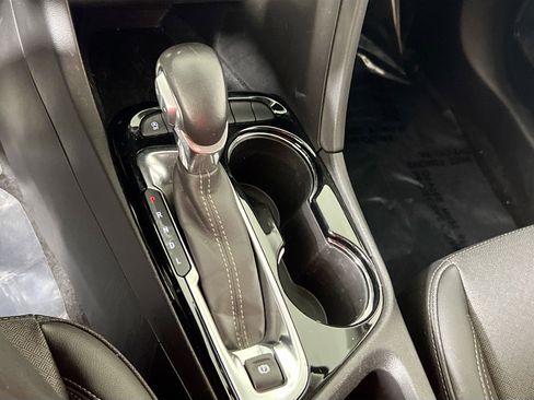 Used 2022 Buick Encore GX Preferred w/ Cold Weather Comfort Package image 16