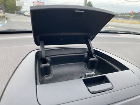 Used 2011 Hyundai Elantra image 26