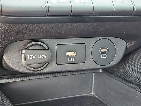 Used 2024 Hyundai Elantra SEL FWD image 24