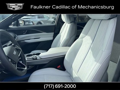 Certified 2024 Cadillac Lyriq Luxury image 17