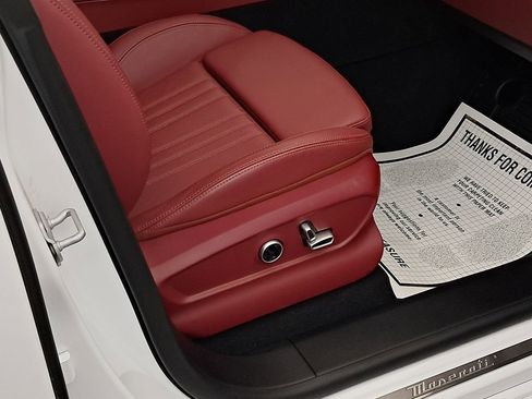 Used 2023 Maserati Grecale Modena image 51