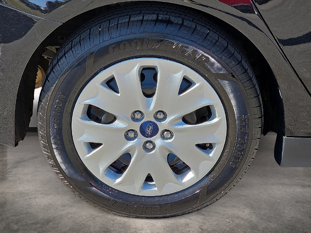 Used 2020 Ford Fusion S FWD image 7