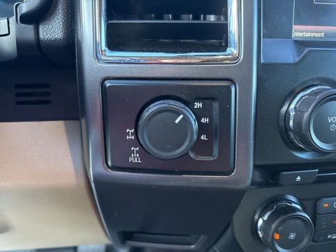 Used 2015 Ford F150 XLT w/ Equipment Group 302A Luxury image 23