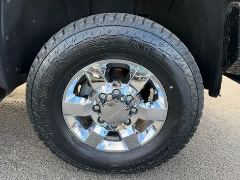 Used 2019 GMC Sierra 3500 Denali w/ Duramax Plus Package image 19