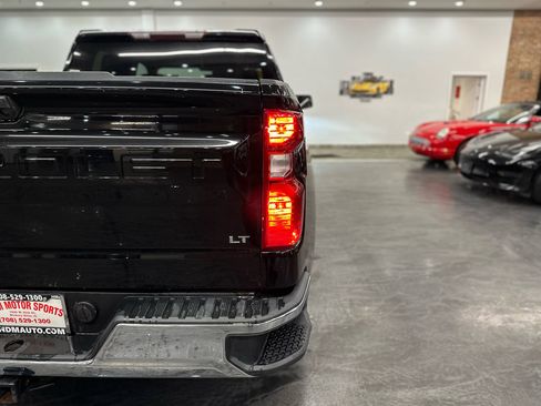 Used 2020 Chevrolet Silverado 1500 LT image 12