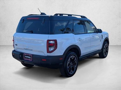 New 2025 Ford Bronco Sport Outer Banks image 2