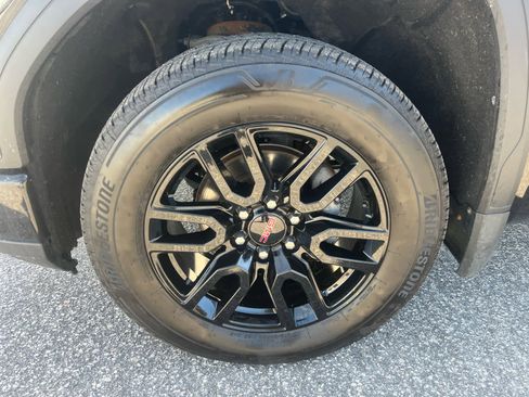 Used 2023 GMC Sierra 1500 Elevation w/ Preferred Package image 30