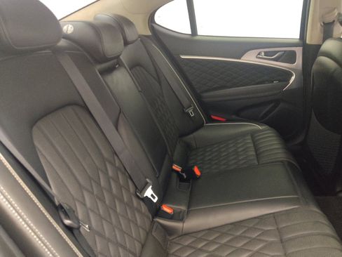 Used 2019 Genesis G70 2.0T Advanced w/ Dynamic Package RWD image 19