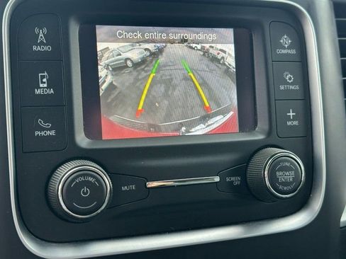 Used 2022 RAM 1500 Classic SLT image 21