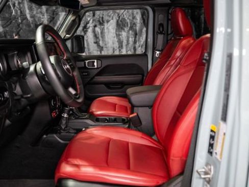 Used 2024 Jeep Wrangler Unlimited Rubicon 392 image 3