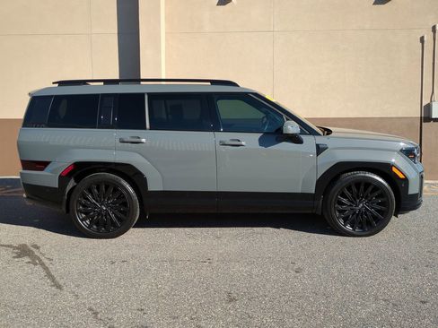 Used 2024 Hyundai Santa Fe Calligraphy image 3