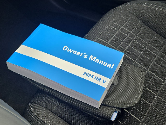 Used 2024 Honda HR-V LX image 25