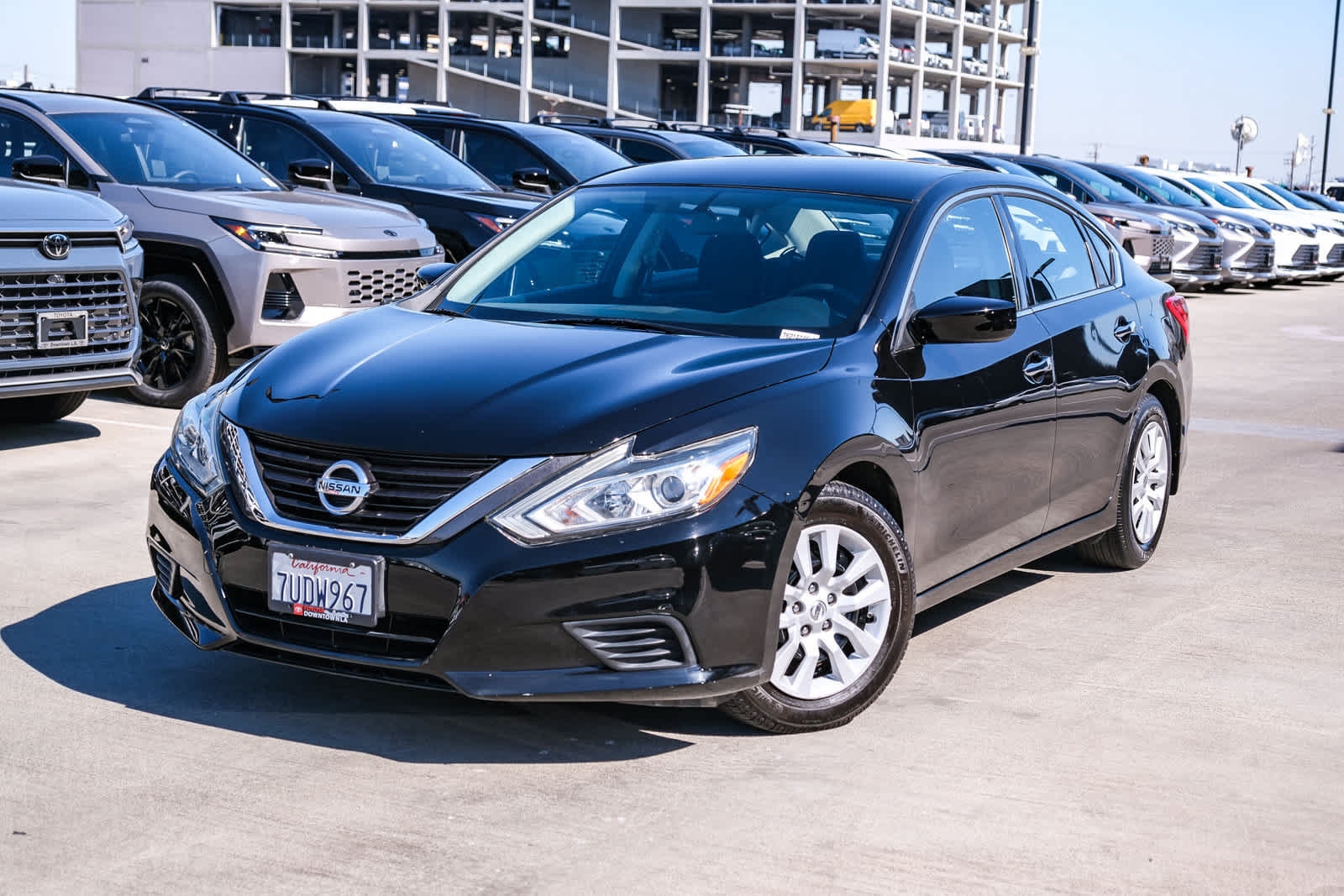 Used 2016 Nissan Altima 2.5 S w/ Power Driver Seat Package FWD image 1