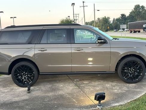 New 2027 Ford Expedition Max Platinum w/ Stealth Performance Package AWD/4WD image 28