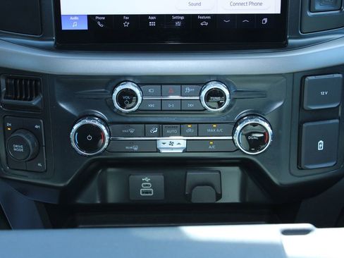 Used 2025 Ford F150 XLT w/ Equipment Group 301A Standard AWD/4WD image 21